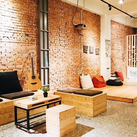 62巷背包客棧 Lane62 Hostel Longjing Extérieur photo