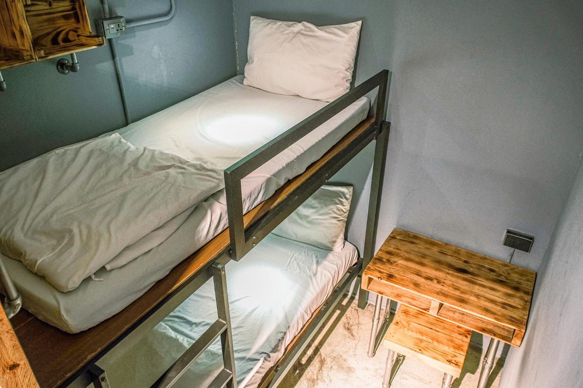 62巷背包客棧 Lane62 Hostel Longjing Extérieur photo