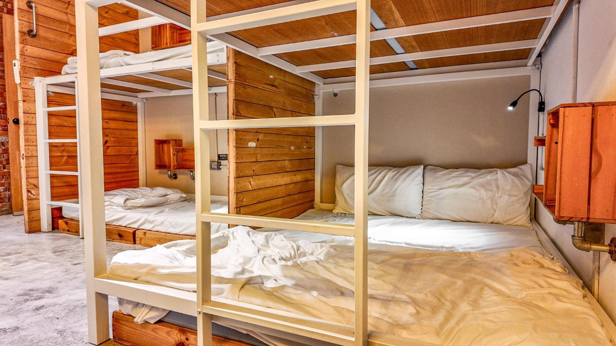 62巷背包客棧 Lane62 Hostel Longjing Extérieur photo