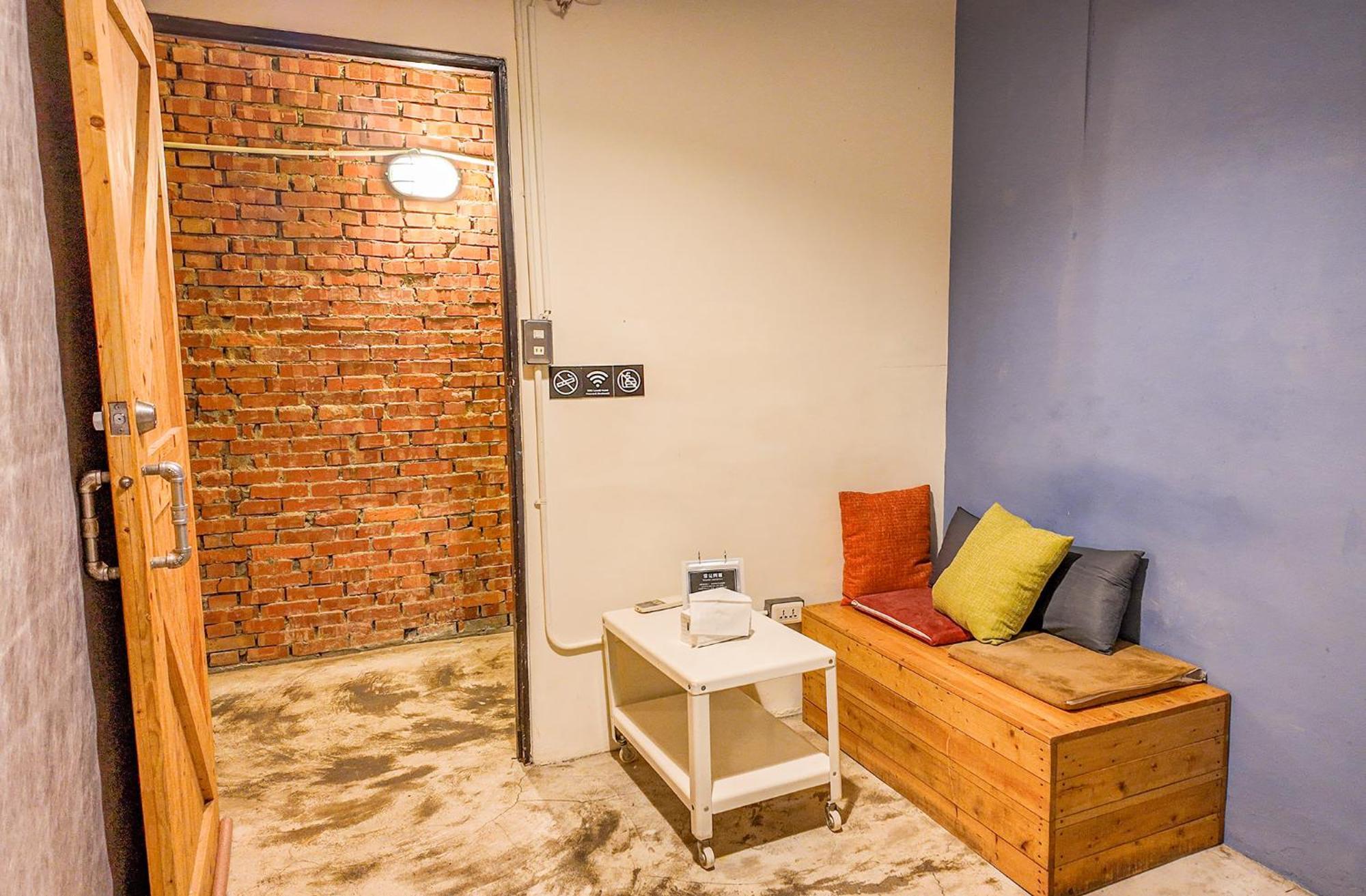 62巷背包客棧 Lane62 Hostel Longjing Extérieur photo
