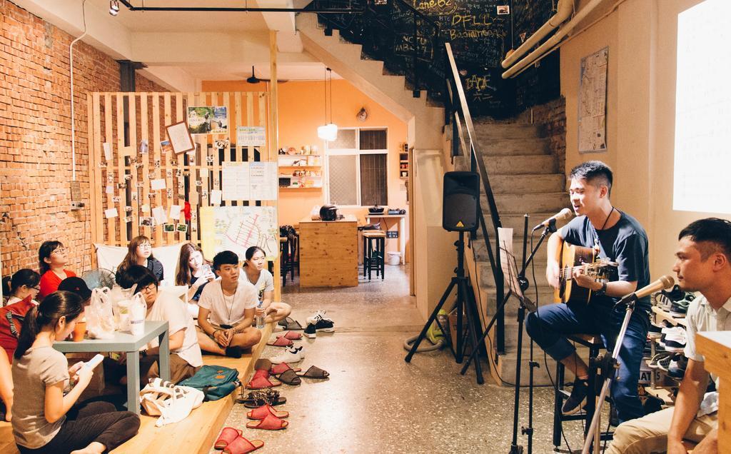 62巷背包客棧 Lane62 Hostel Longjing Extérieur photo
